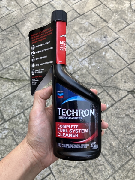 쉐브론 테크론 연료 첨가제 355ml 제품 실물 사진 &ndash; 엔진 카본 제거 및 연비 개선용 가솔린 첨가제