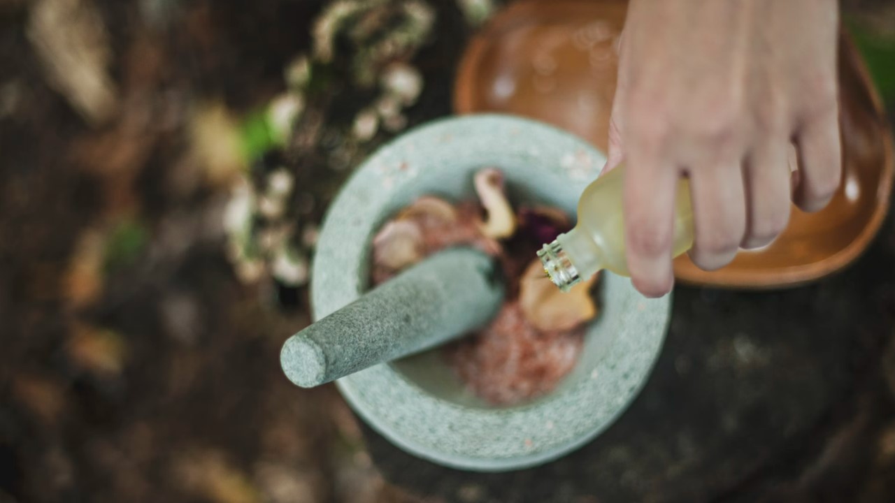 유럽 전통 치유요법 역사적 배경, 식물 치유, 물과 온천