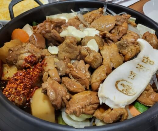 생생정보 고수의 부엌 백선당찜닭 이색 찜닭 냄비피자