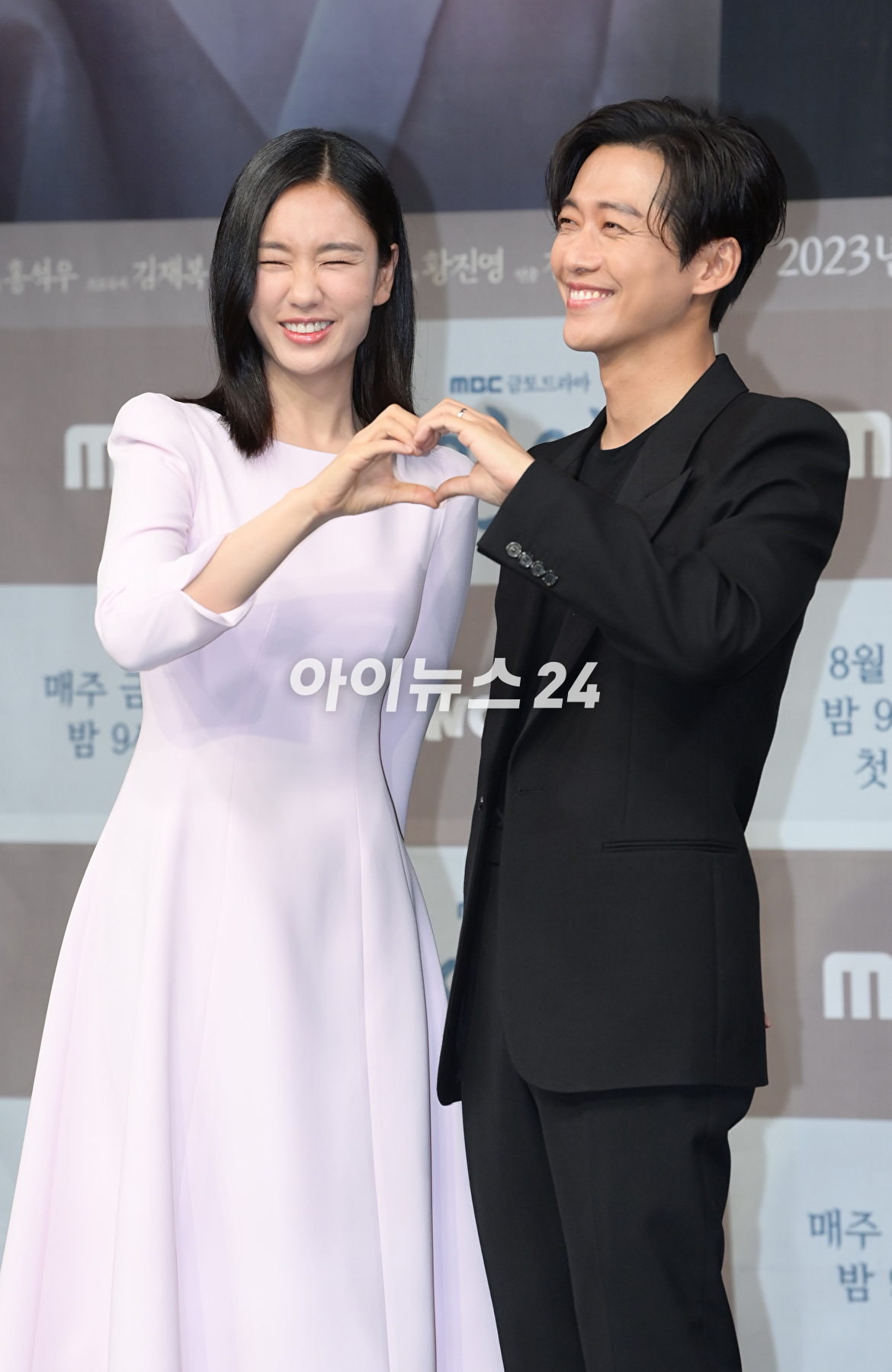 배우 안은진이 4일 오후 서울 마포구 상암동 MBC 사옥에서 열린 MBC 새 금토드라마 &#39;연인&#39; 제작발표회에 참석하고 있다. [사진=정소희 기자]