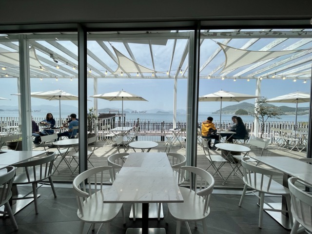 외부-테라스에서-느끼는-시원한-청량감