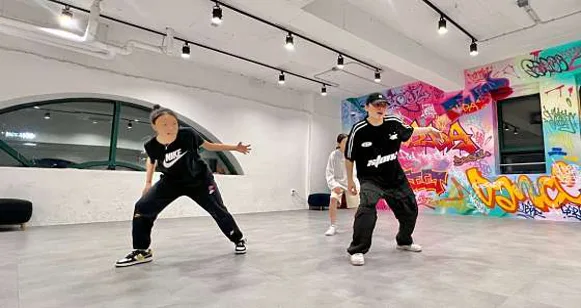 리티댄스아카데미 서울군자점