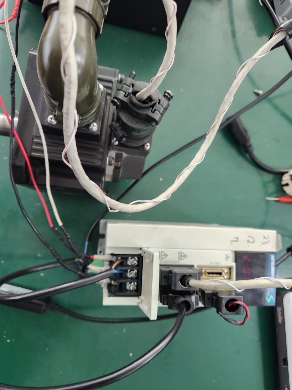 미쓰비시(MITSUBISHI) 서보드라이버 MR-J2S-60A AL17 알람 해결 수리 완료