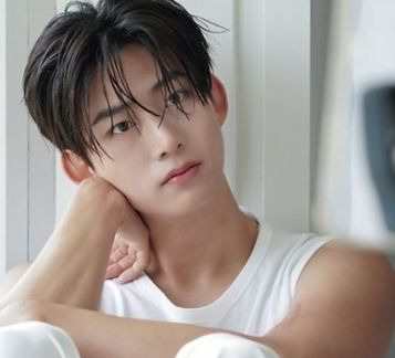 옥택연 오늘(24일) 결혼! 10년 열애 예비신부 프로필 및 2PM 의리 총정리