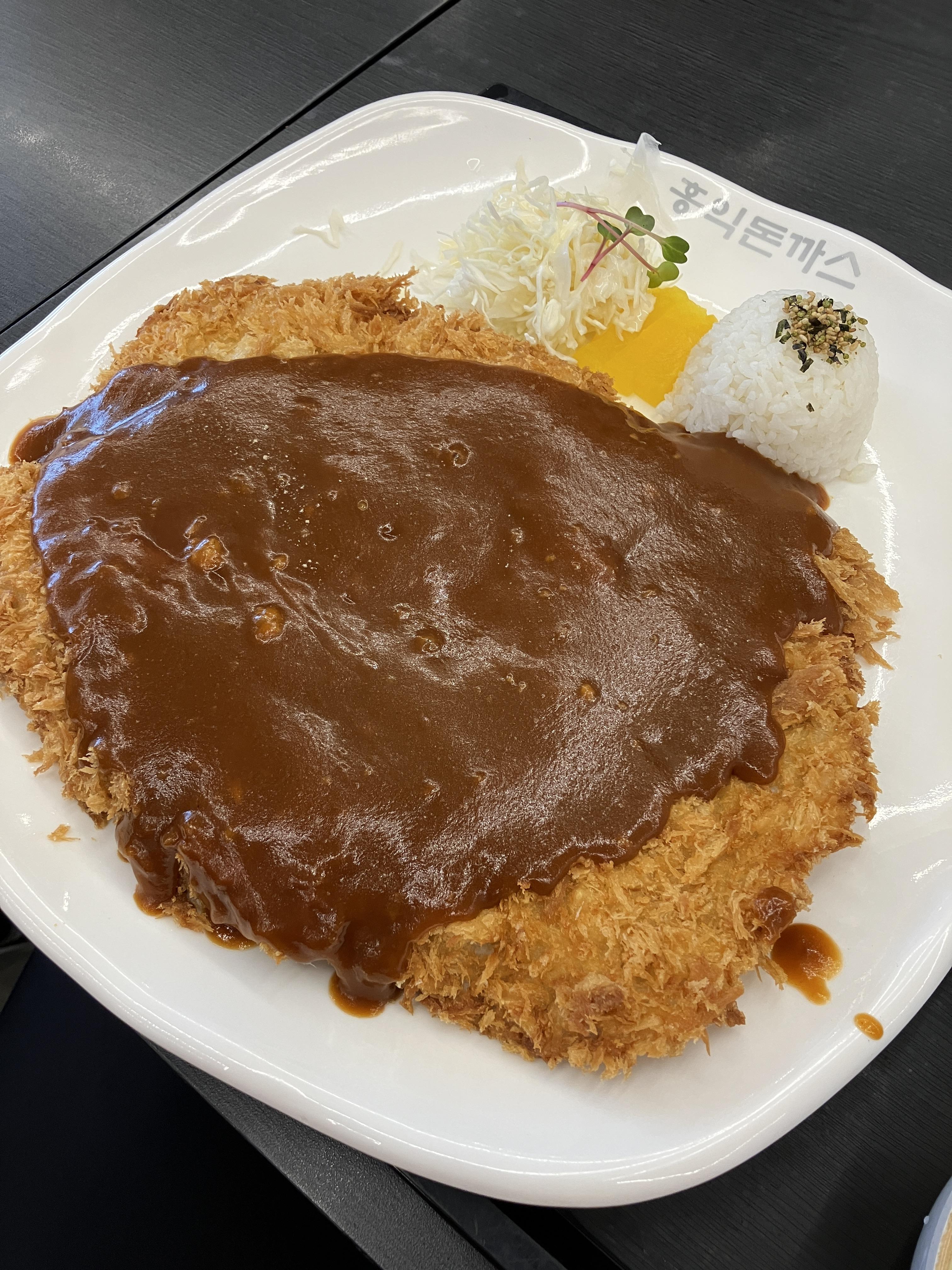 홍익돈까스 내돈내먹