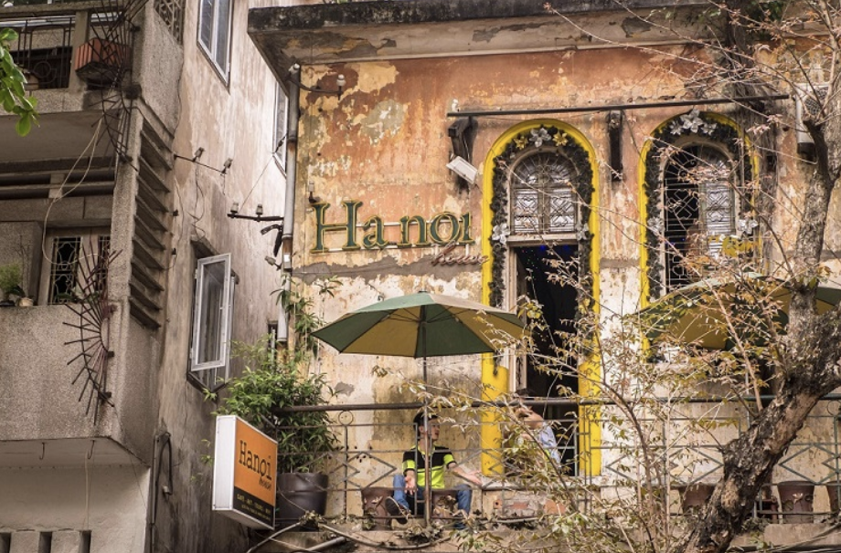 하노이 감성 숙소 TOP 5. 한밤의 커피향이 스며드는 곳