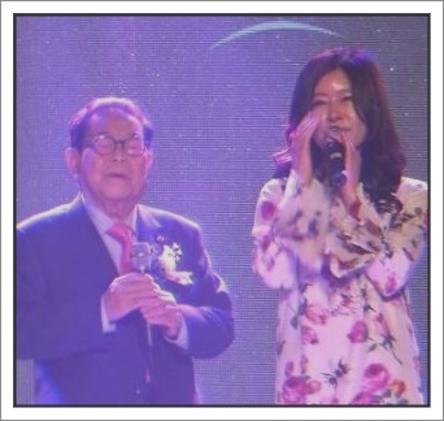 유지나 아버지와딸