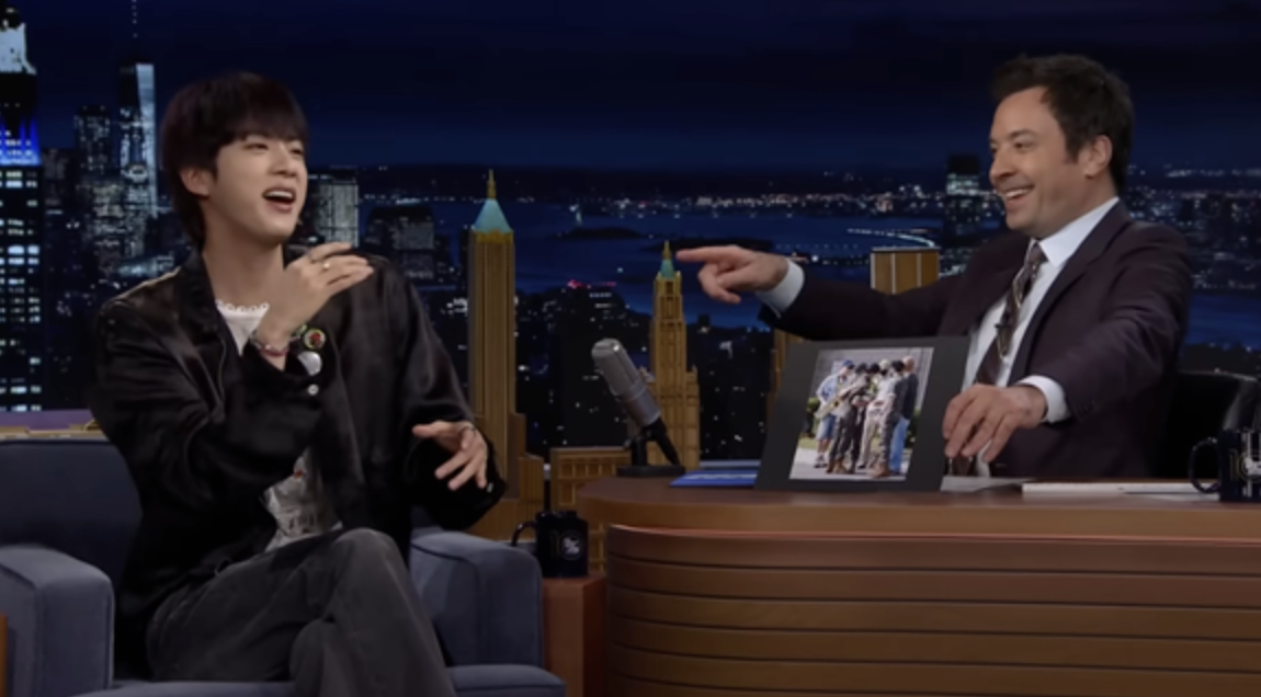 미국에서 가장 유명한 공중파 채널 여섯개 대표 프로그램 설명하는 사진