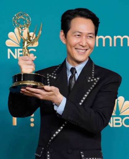 이정재 수상 오징어 게임
