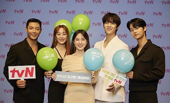 무인도의 디바 등장인물