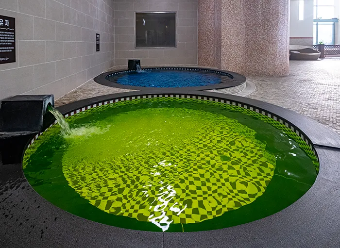 테르메덴-실내-온천풀