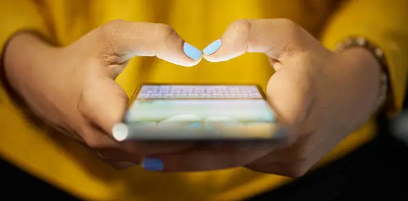 집중이 깨졌을 때 폰이 자동으로 손에 들어오는 과- 산만함이 아니라 전환 신호