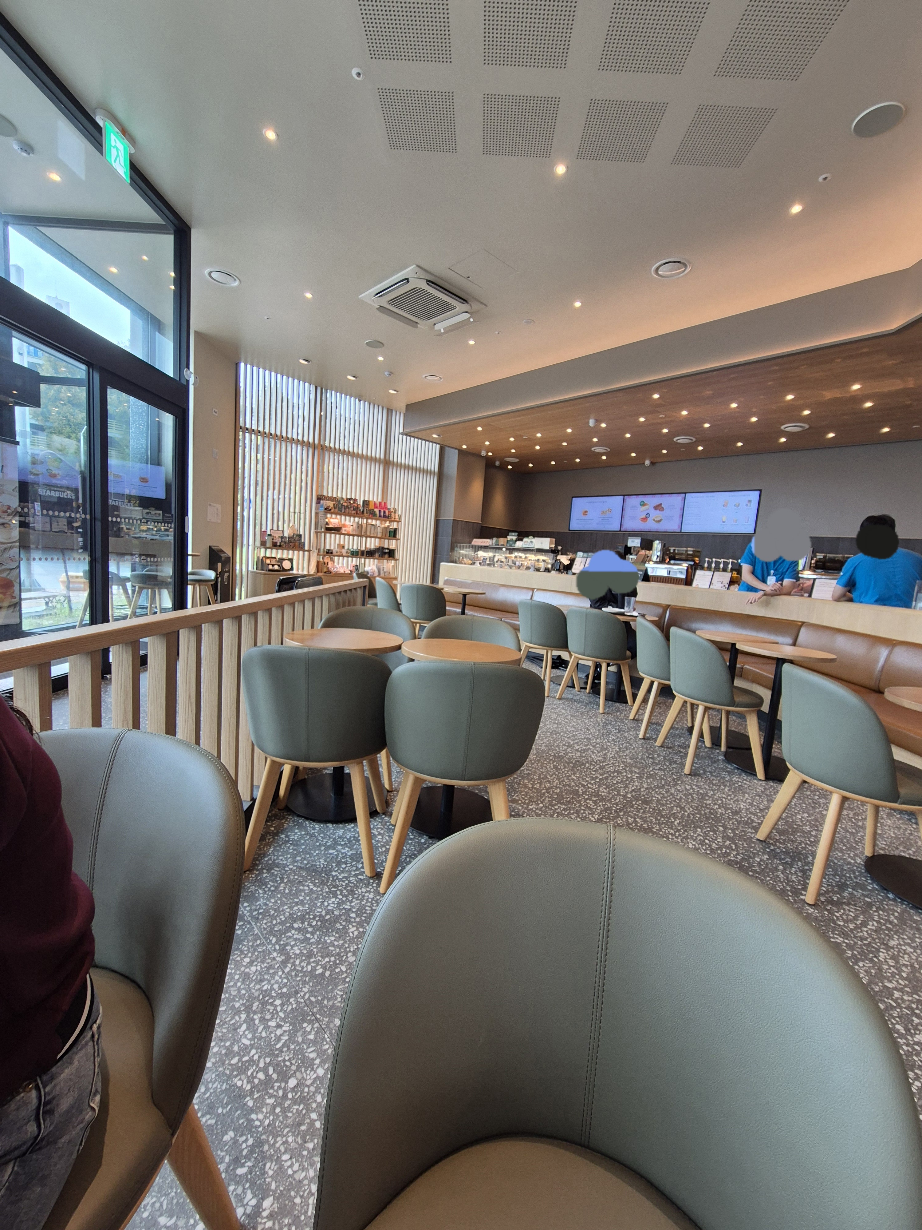 관저동 스타벅스 매장사진