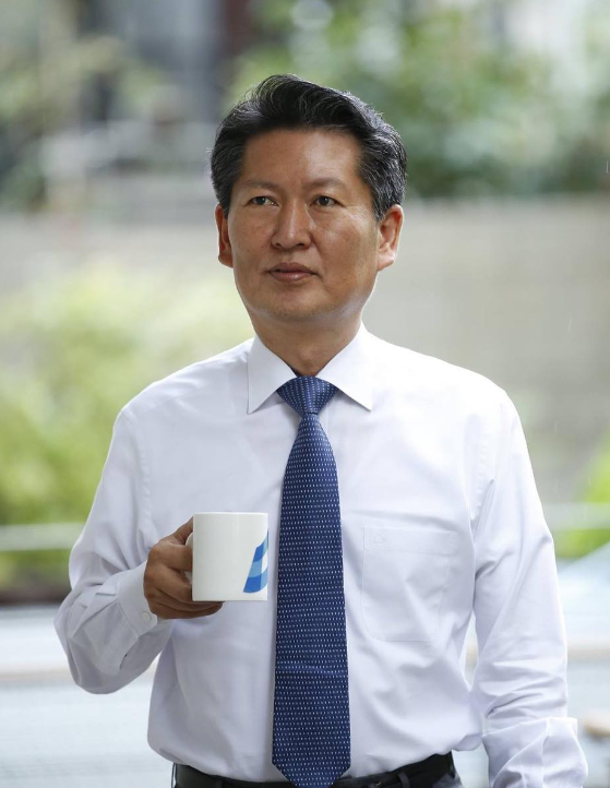 정청래 당대표 경선 첫 승리