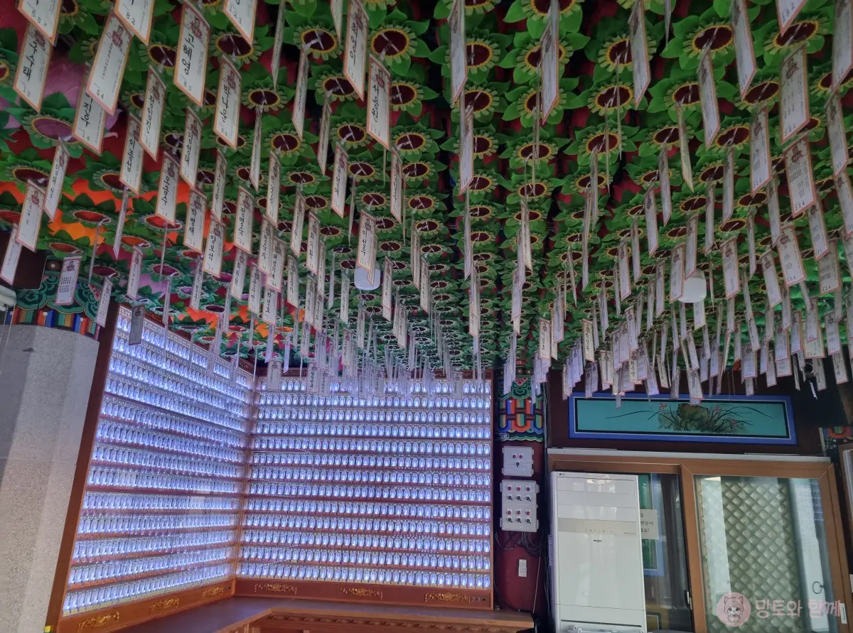 법당-안