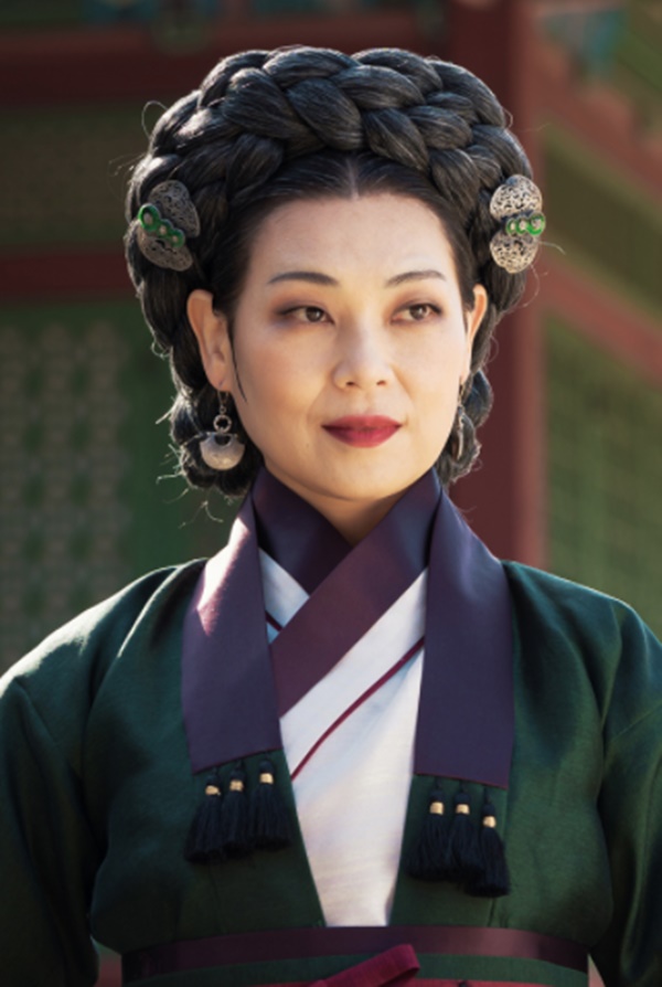 홍천기 등장인물