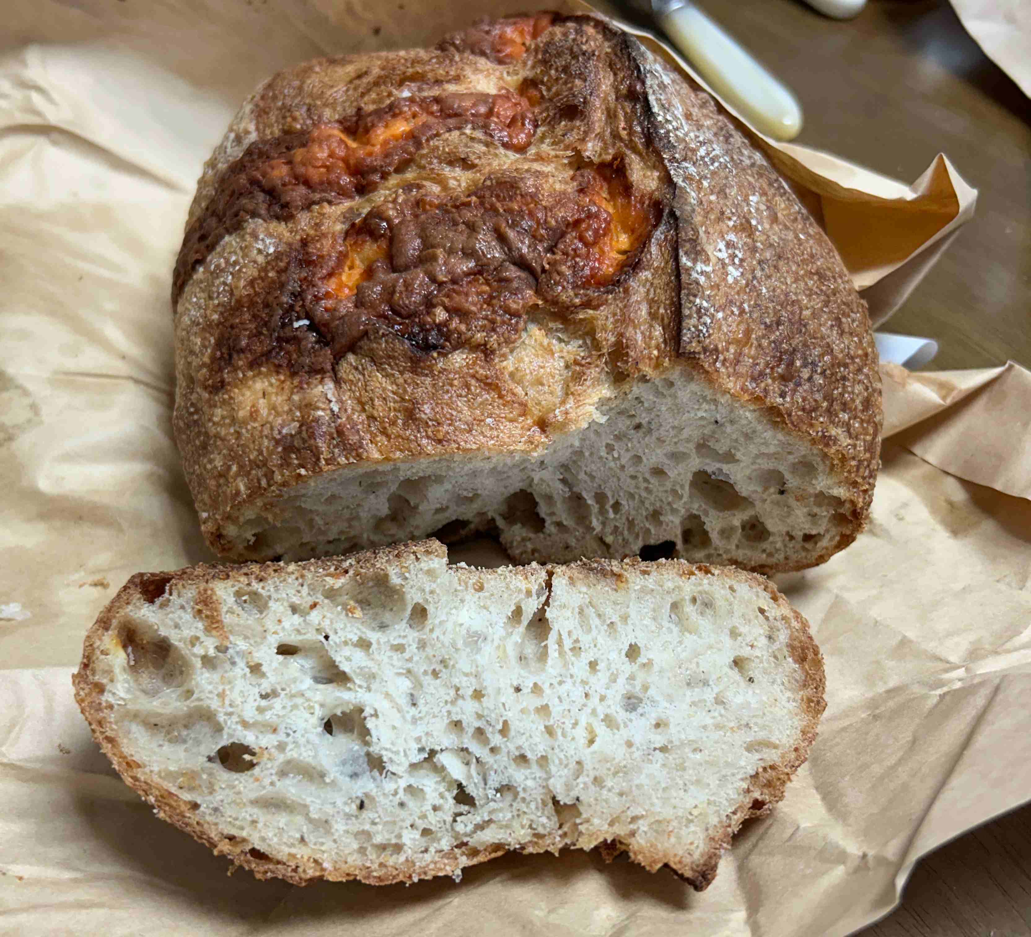 알곡점빵 후추치즈 사워도우