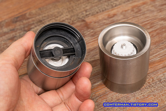 그라인더 내부 상태