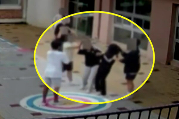 충남 천안의 한 초등학교에서 여학생 2명이 집단 폭행을 당하는 사건이 발생했다. [사진=YTN 보도화면 캡처]