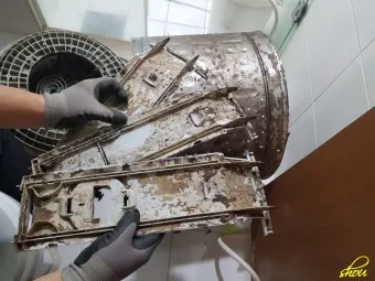 세탁기 통청소 과탄산소다와 뜨거운물 사용 통돌이 드럼 차이_12