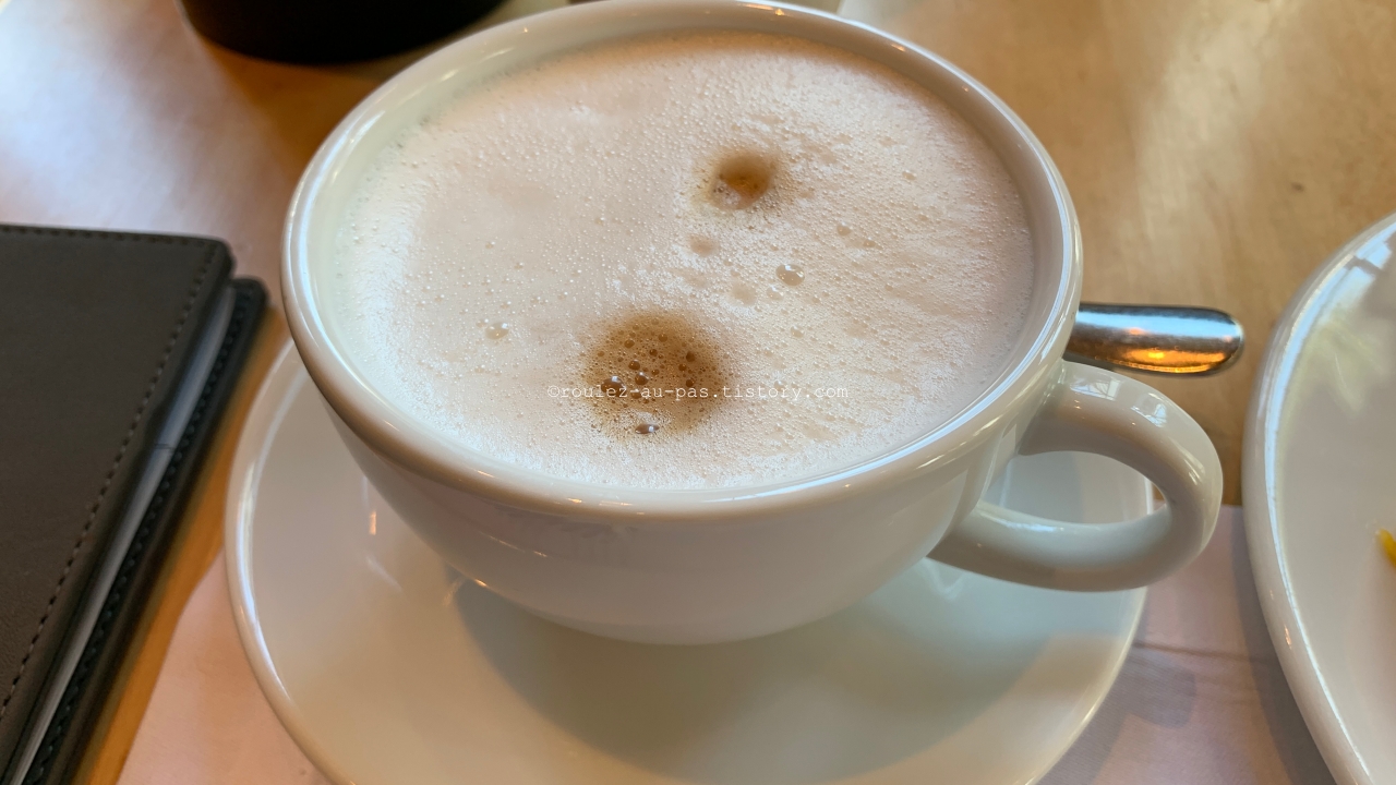 BKK-SHERATON-SUKHUMVIT-BF-ORCHID CAFE-CAPPUCCINO