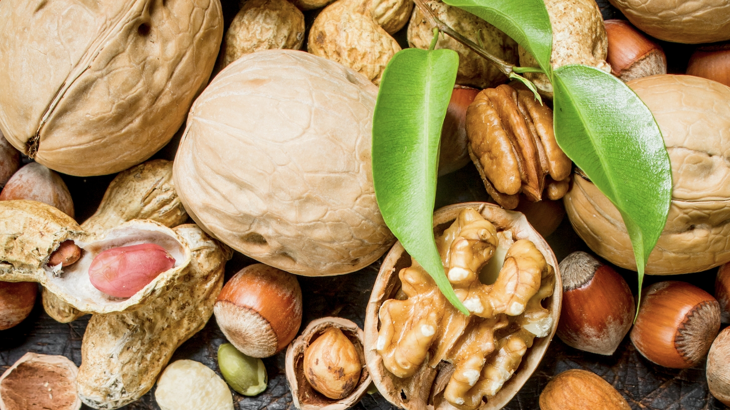 견과류 (호두, 아몬드)