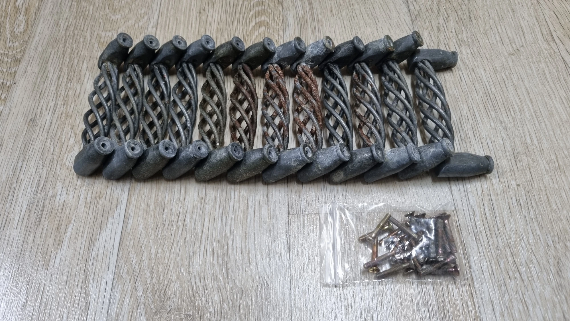 녹슨 싱크대 문짝 서랍 손잡이