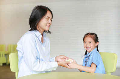 용돈은 일상적이고 안정적인 루틴으로 지급