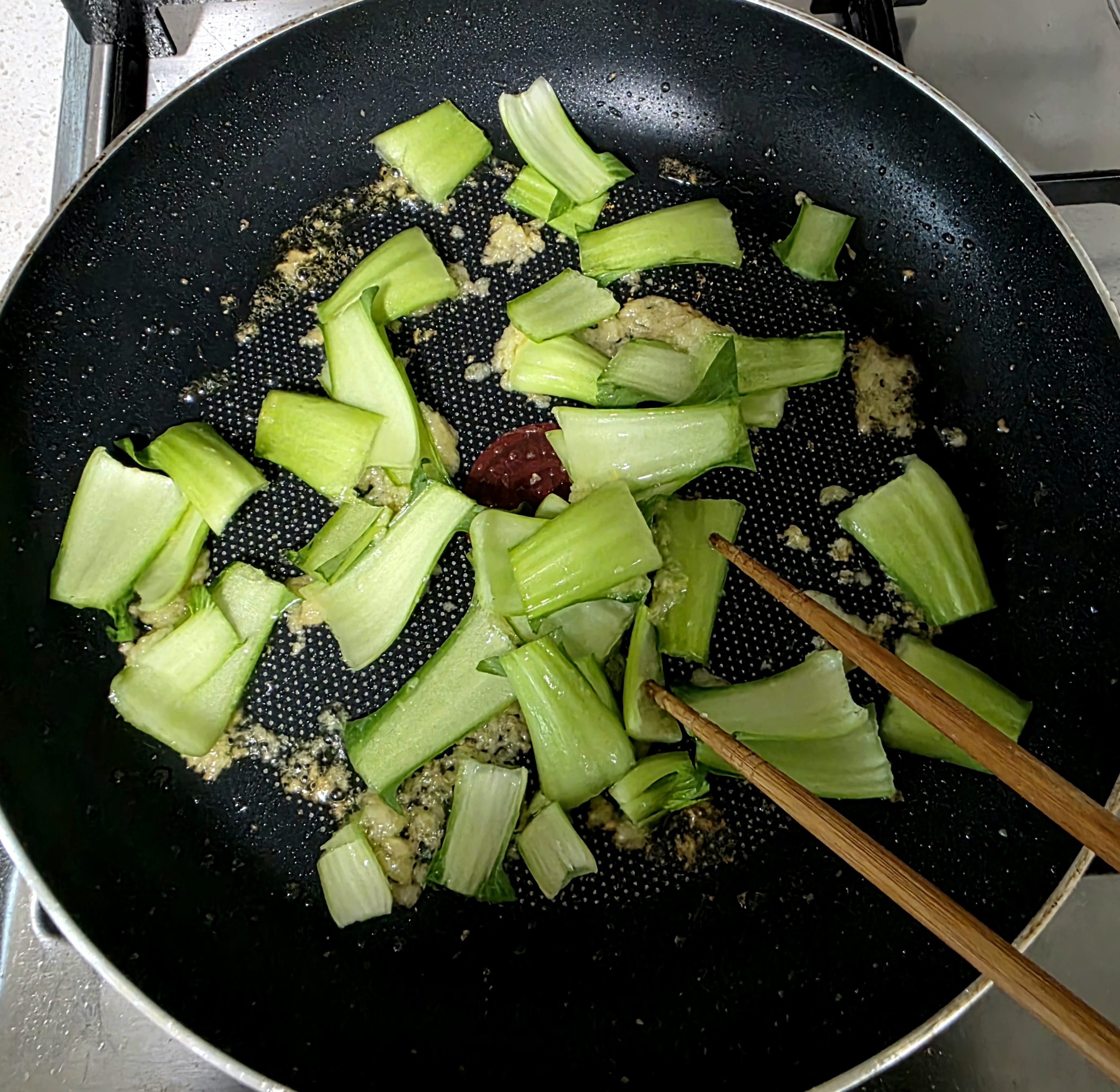 청경채-줄기를-먼저-볶아요.
