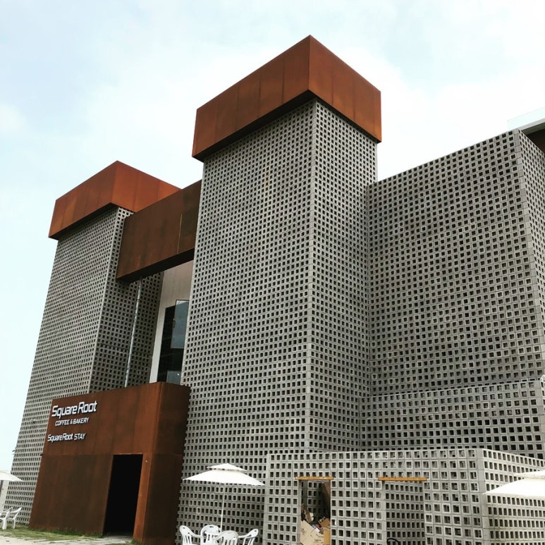 스퀘어루트 카페 외관 전경