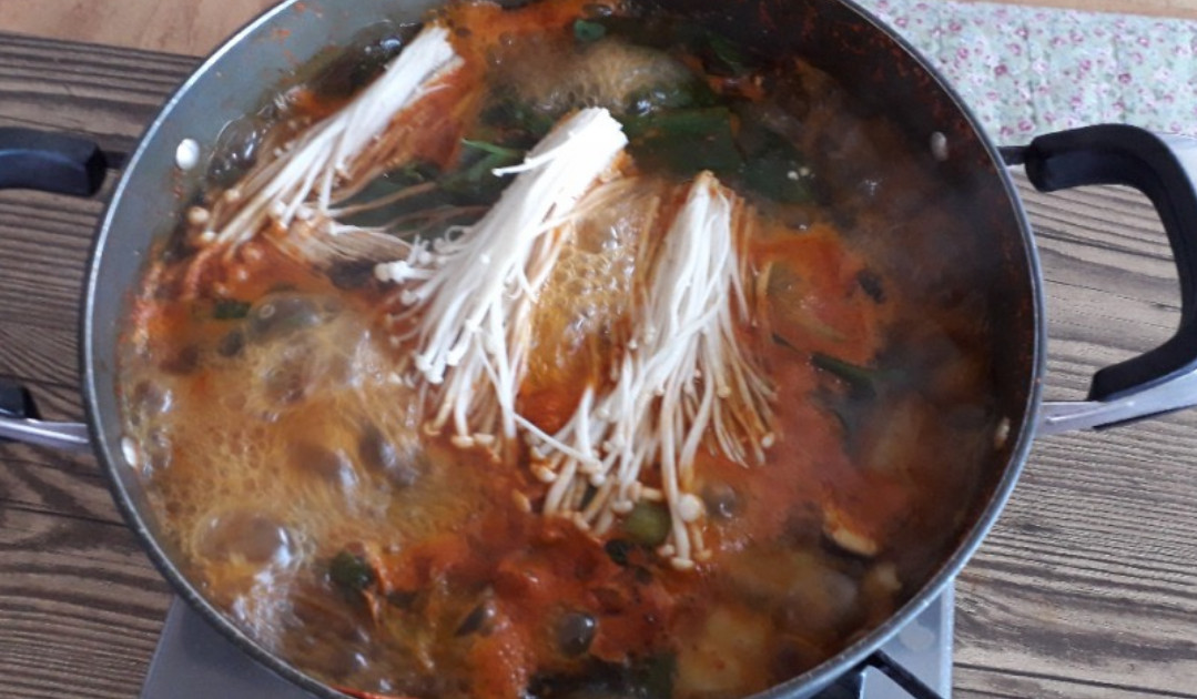 백반기행 춘천 메기구이 메기매운탕
