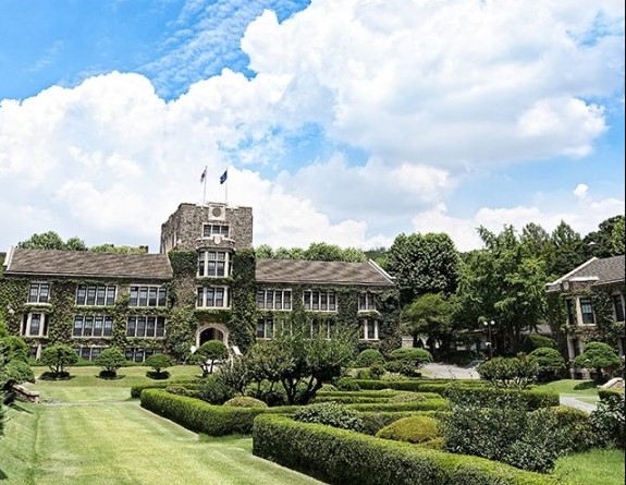 대학의 위치에 따라 달라지는 학자금관련 사진