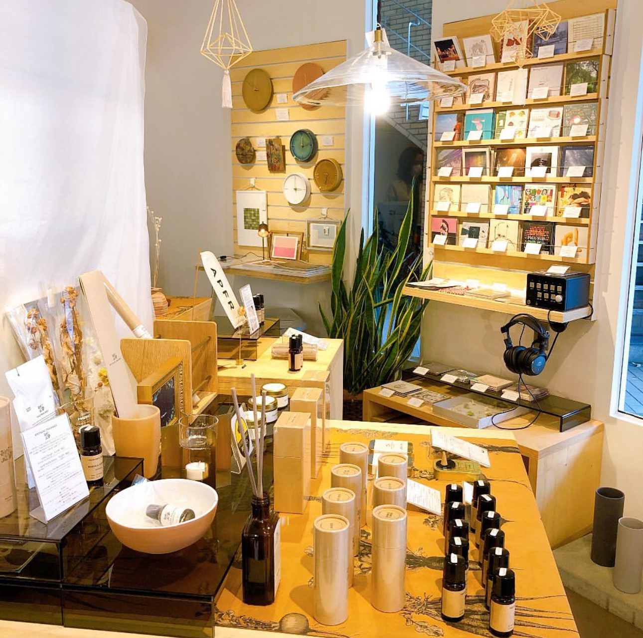 후쿠오카쇼핑 소품샵 NONE TOO SOON LIFE OBJECT 002