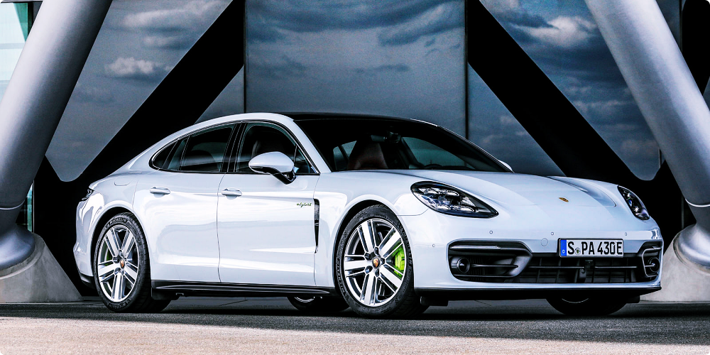 포르쉐 파나메라 4