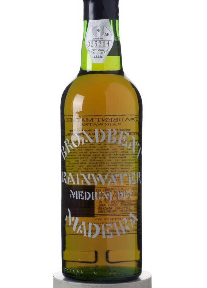 포르투갈의 레인워터 마데이라