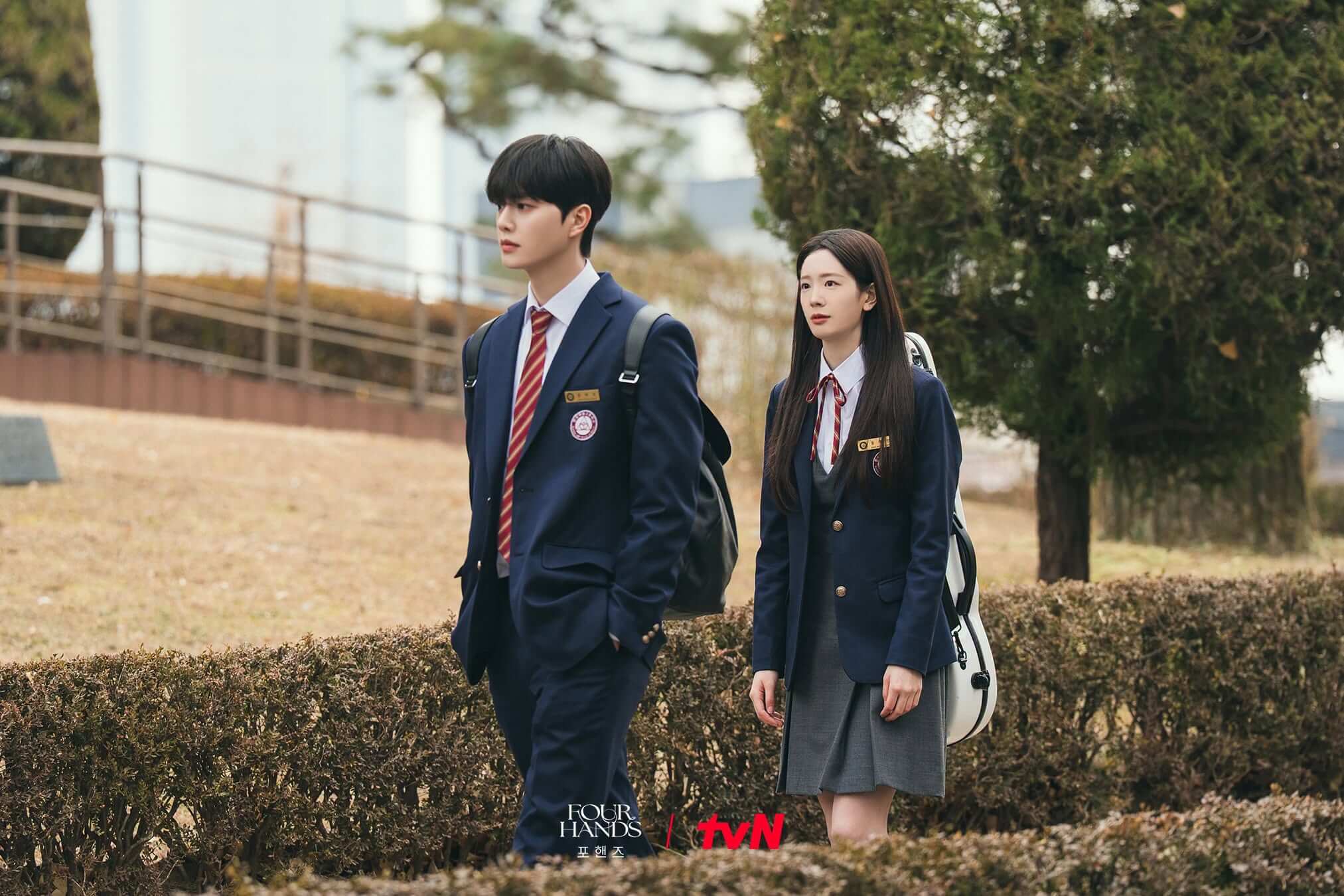 송강 이준영 포핸즈 드라마 정보 뜻 줄거리 출연진 등장인물 ott