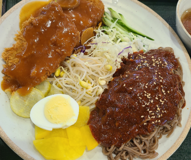 양평휴게소 춘천막국수양평돈가스 사진