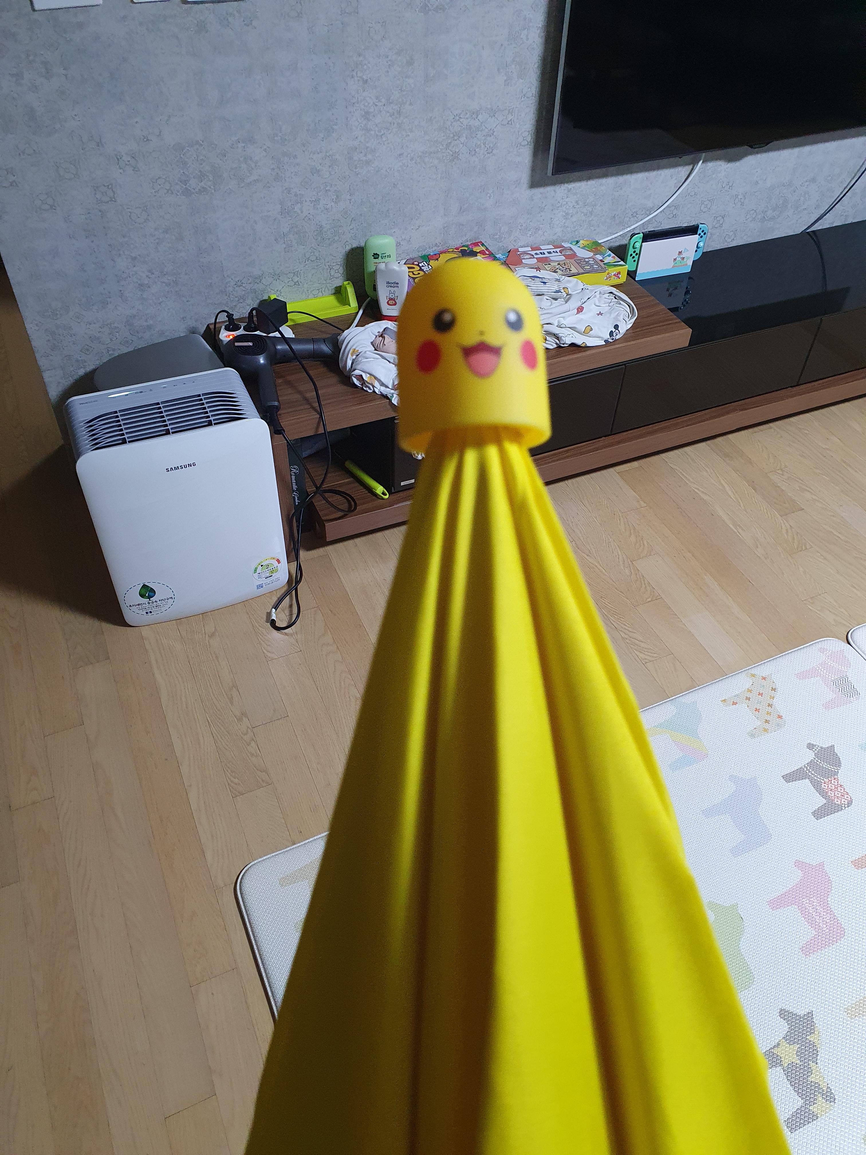 던킨에서 팔았던 피카츄 우산 콕 대머리 피카츄