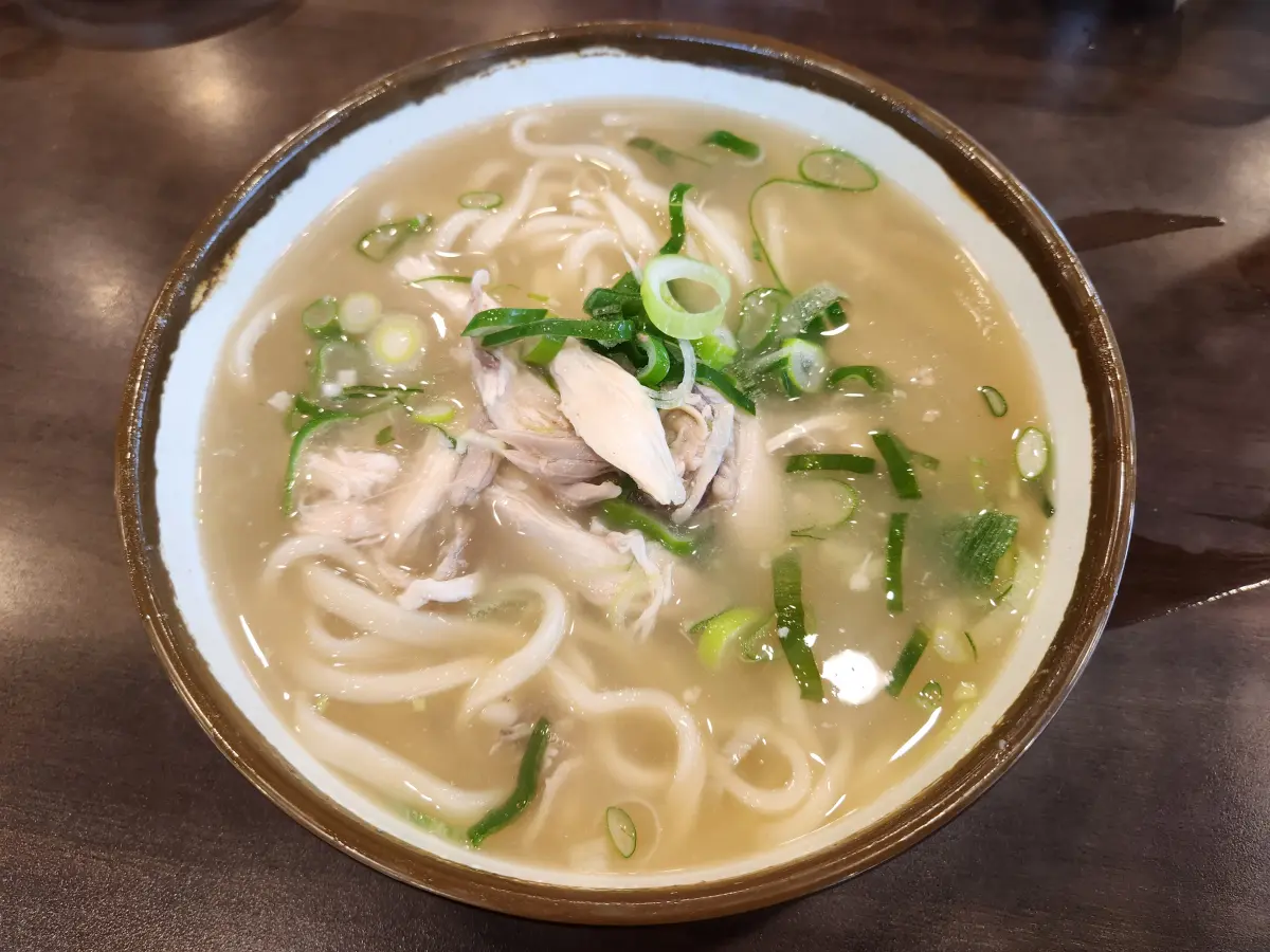 일산-대표-맛집-줄서서-먹는-일산칼국수-본점-진한-닭-육수가-매력적인-닭칼국수