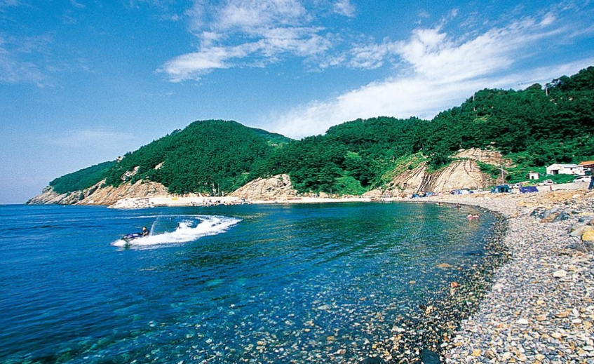욕지도 덕동해수욕장