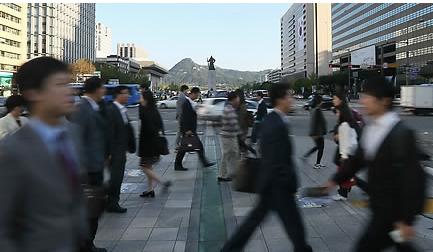 거리에 회사원