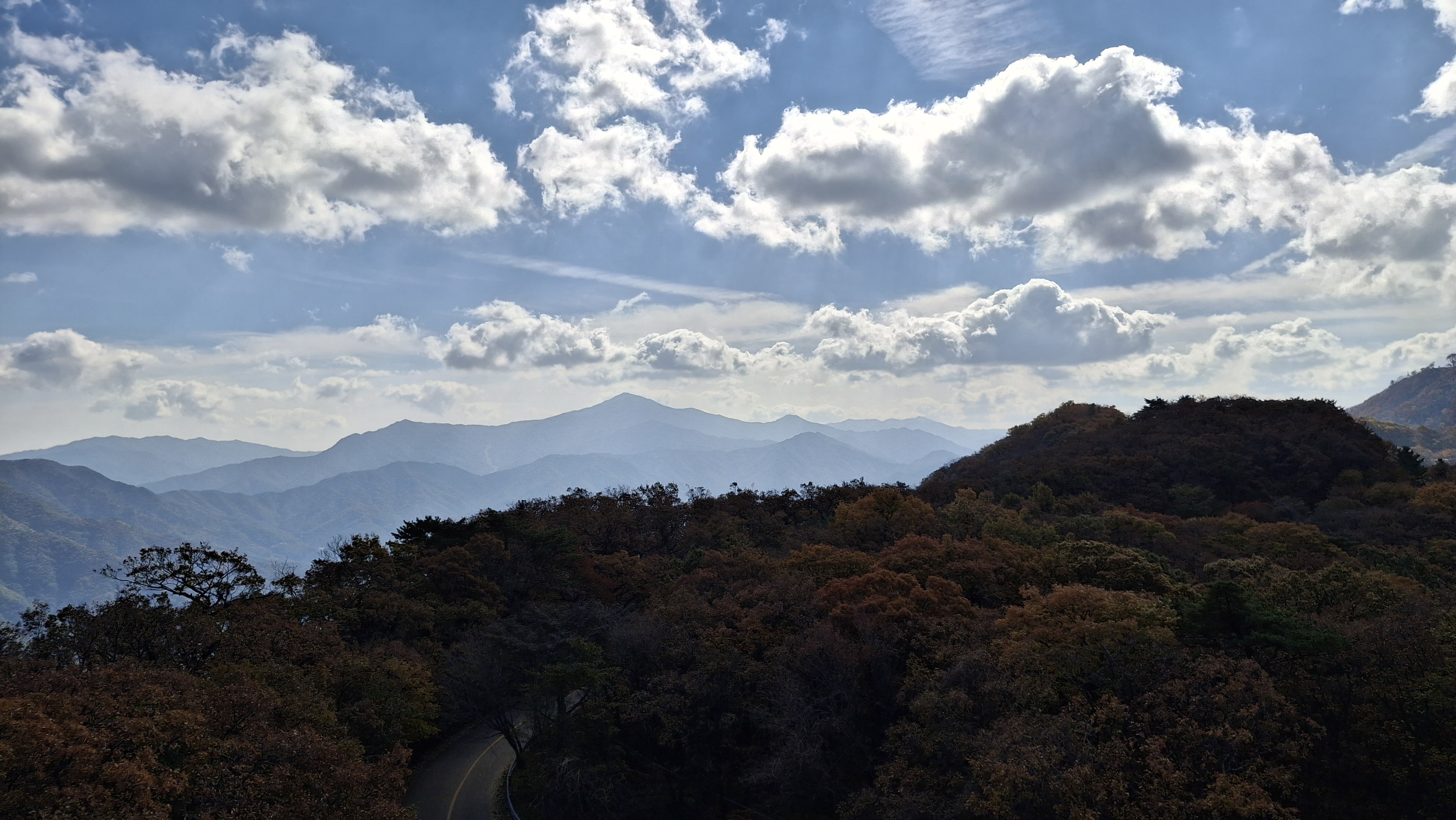 적상산 전망대에서