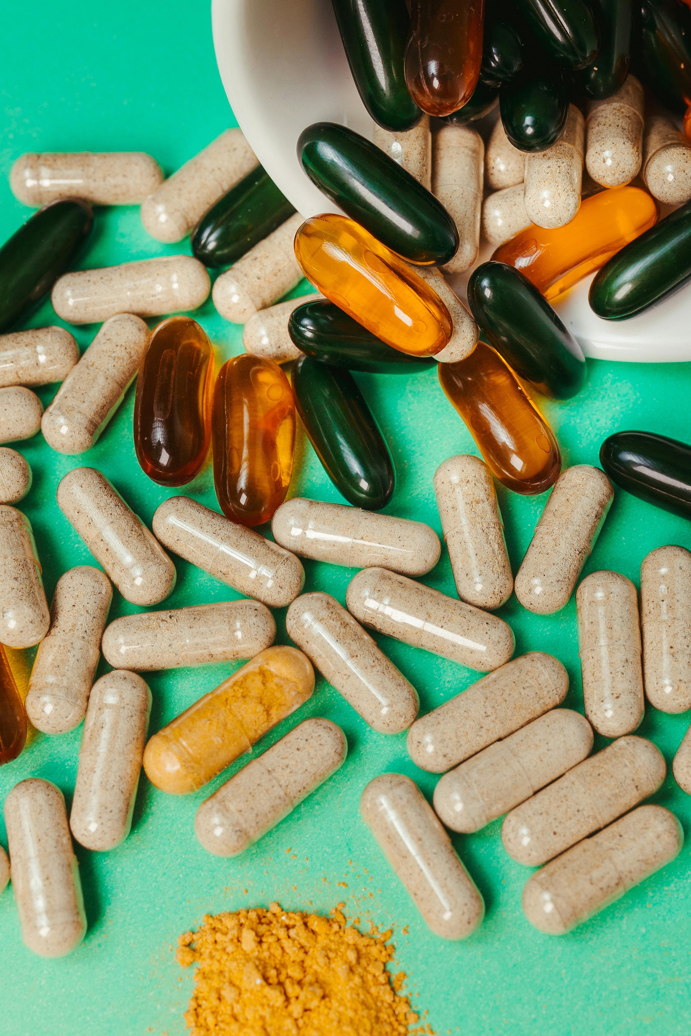 루테인, 루테인지아잔틴의 영양제가 쏟아져 나와 있다.