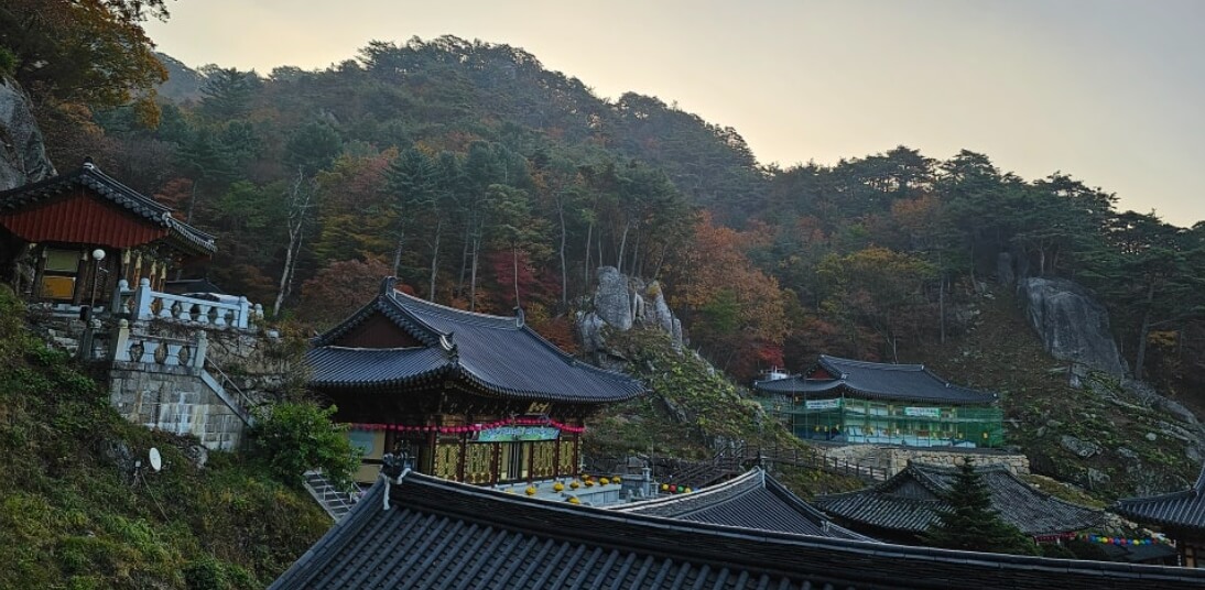 합천 백련암 : 합천 가야산의 정기와 성철 스님의 발자취가 머무는 곳