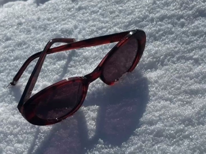 겨울 여행 시 필요한 선글라스