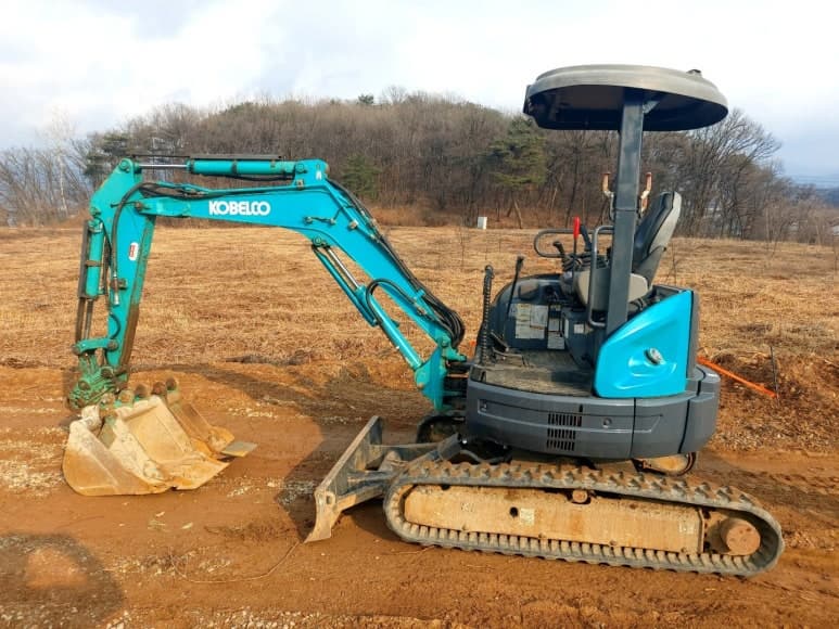 도심지 공사에 최적화된 미니굴삭기 종류와 특징