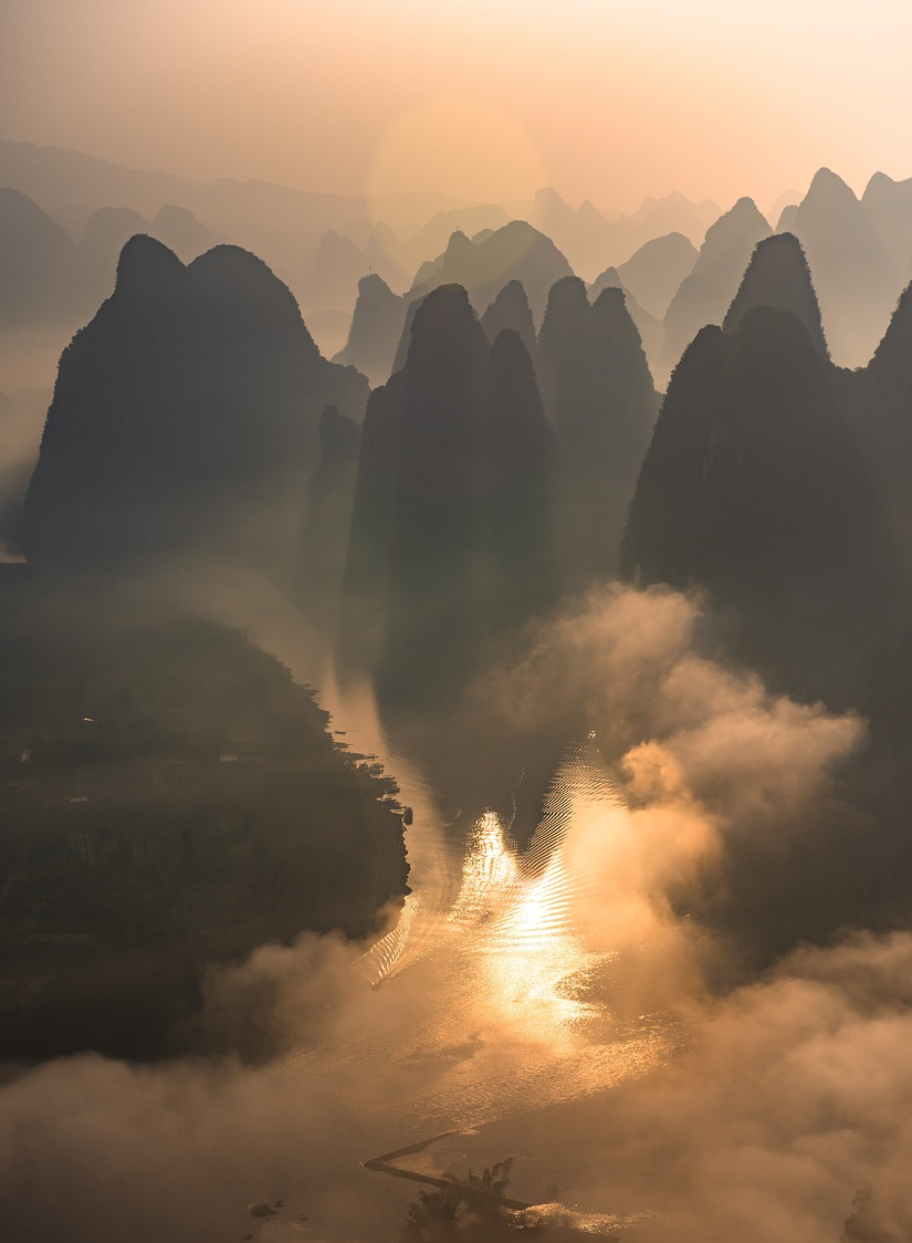 중국 계림 해돋이