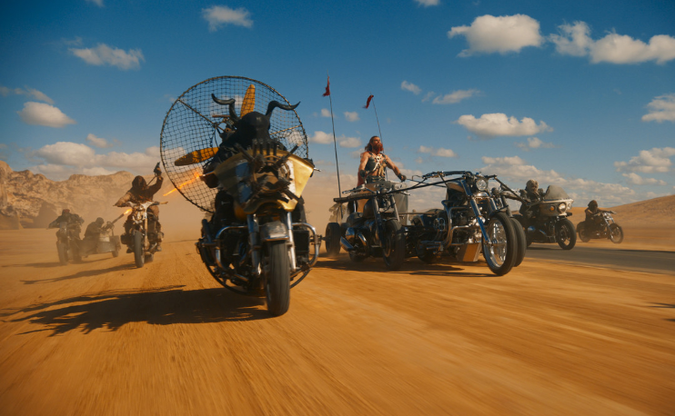 퓨리오사 매드맥스 사가 영화 스틸컷-바이크족