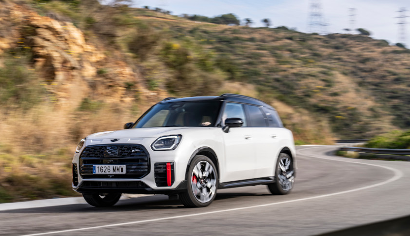 2025 미니 JCW 컨트리맨 ALL4 사진