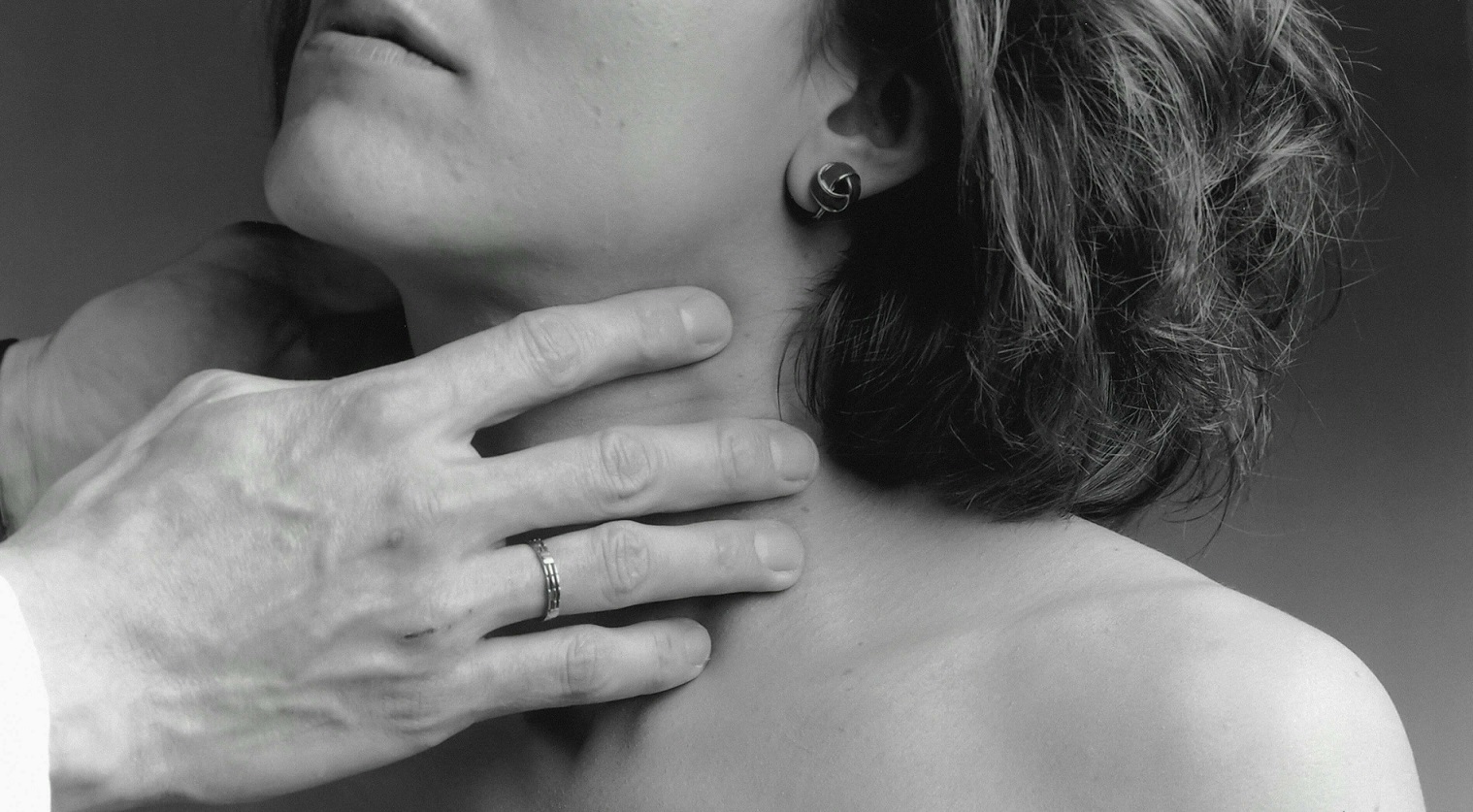 갑상선 진료중인 여성